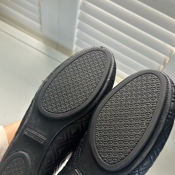 Tory Burch black leather flats - Picture 4 of 4